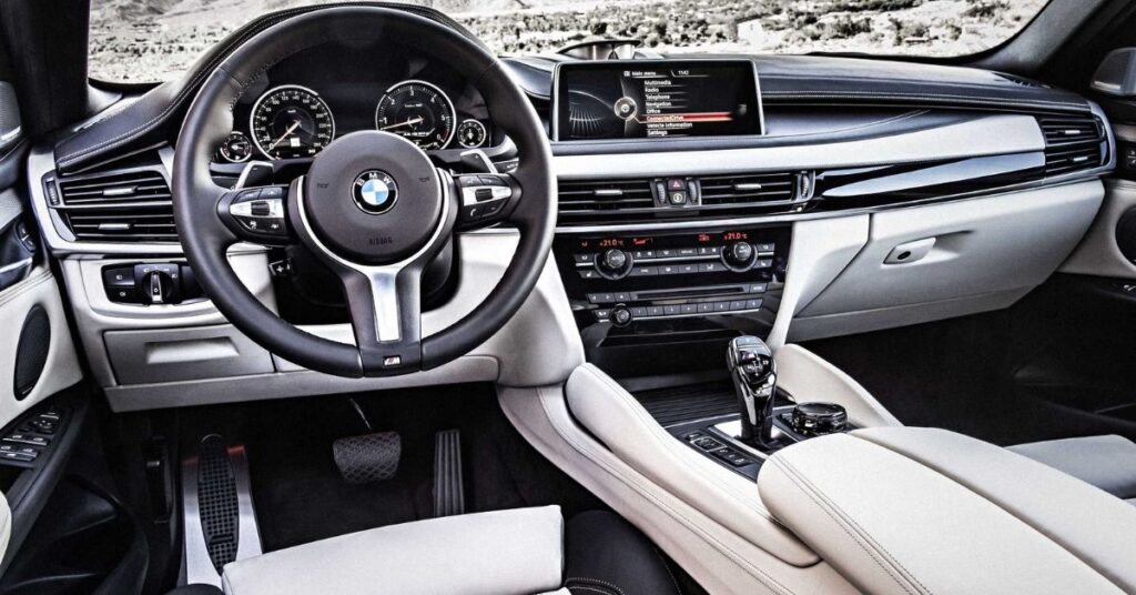 BMW X6 Interior and Technology