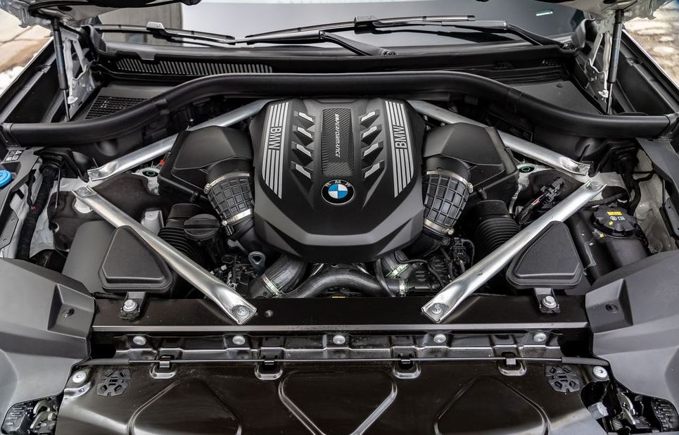 bmw x7 engine