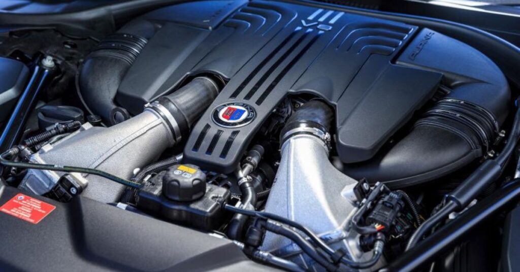 BMW Alpina B7 Engine