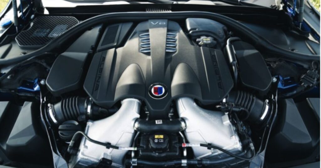 BMW XB7 Alpina engine