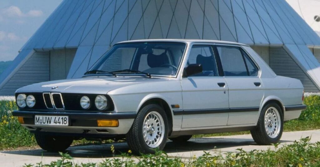 BMW 518