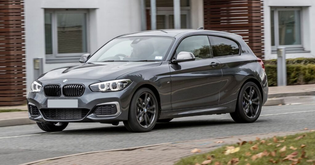 BMW M140i